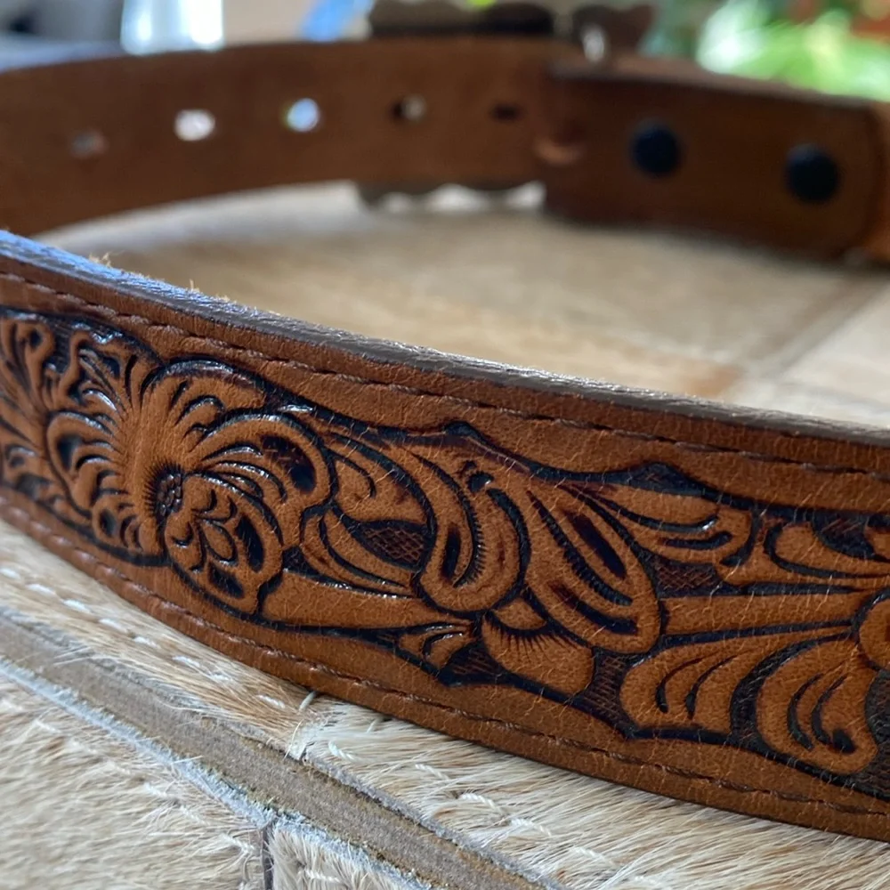Nocona Boys Western Horse Buckle Embossed Leather Belt. Made in Texas. Size 26